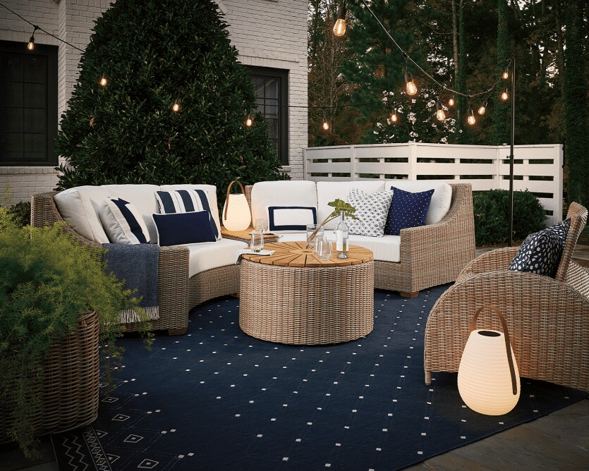 A Guide to Coordinating Outdoor Rugs & Fabrics How to Decorate