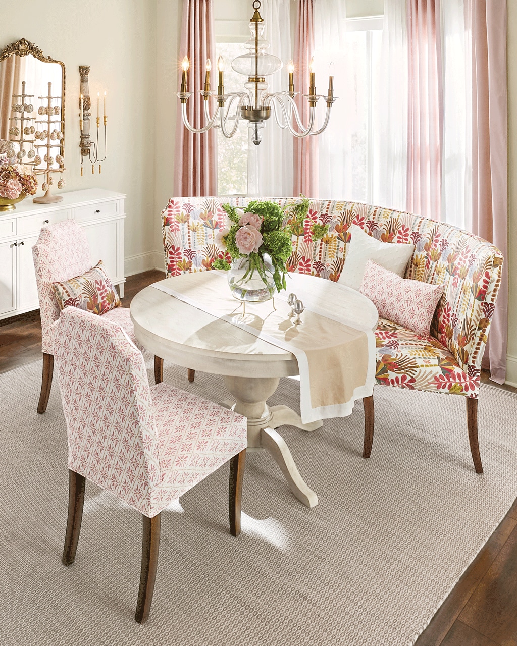 How to Select the Perfect Dining Room Table How to Decorate