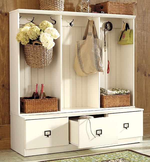 Organize Your Entryway Or Mudroom How To Decorate