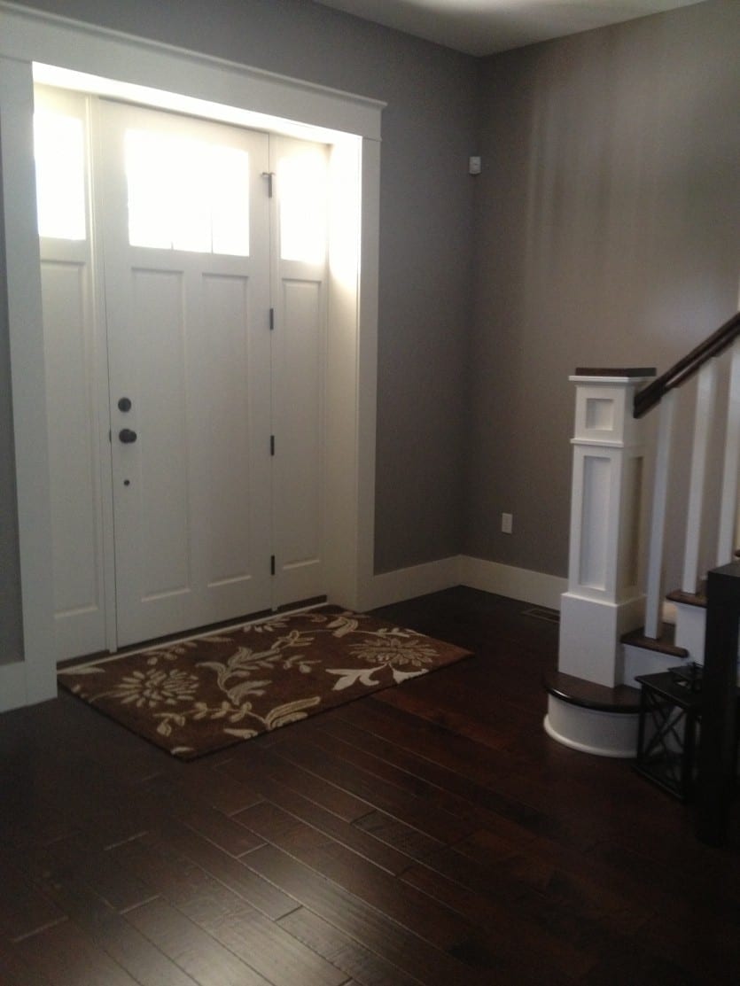 Decorating Dilemma: Lisa's Entryway - How to Decorate