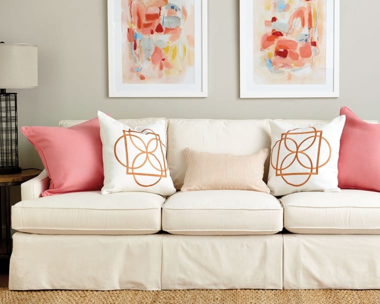 Guide to Choosing Throw Pillows How to Decorate