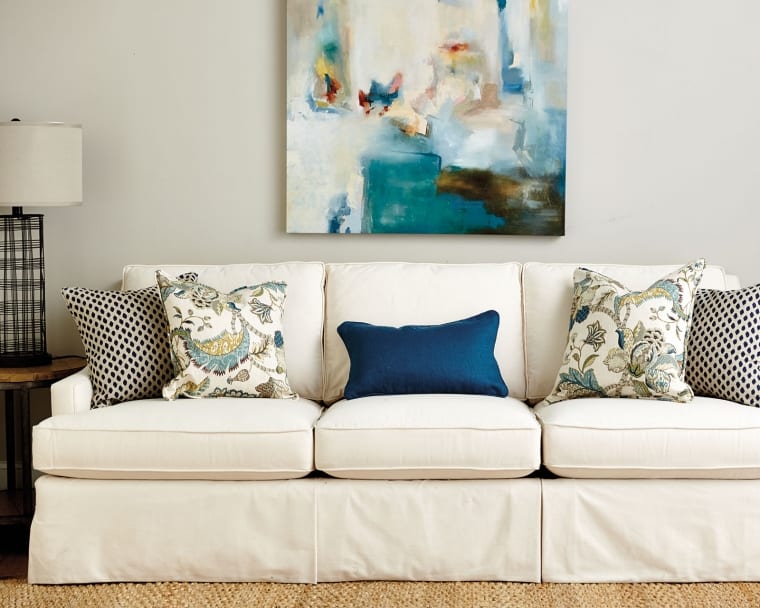 Guide to Choosing Throw Pillows How to Decorate