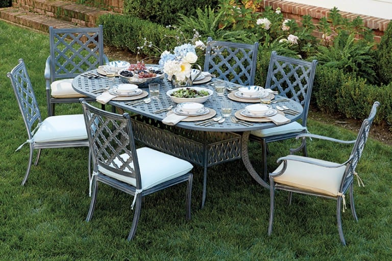 Which Outdoor Cushions Should You Buy? How to Decorate