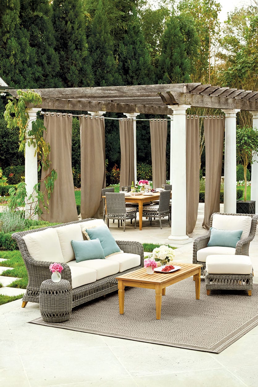 10 Ways to Make a Big Outdoor Statement How To Decorate