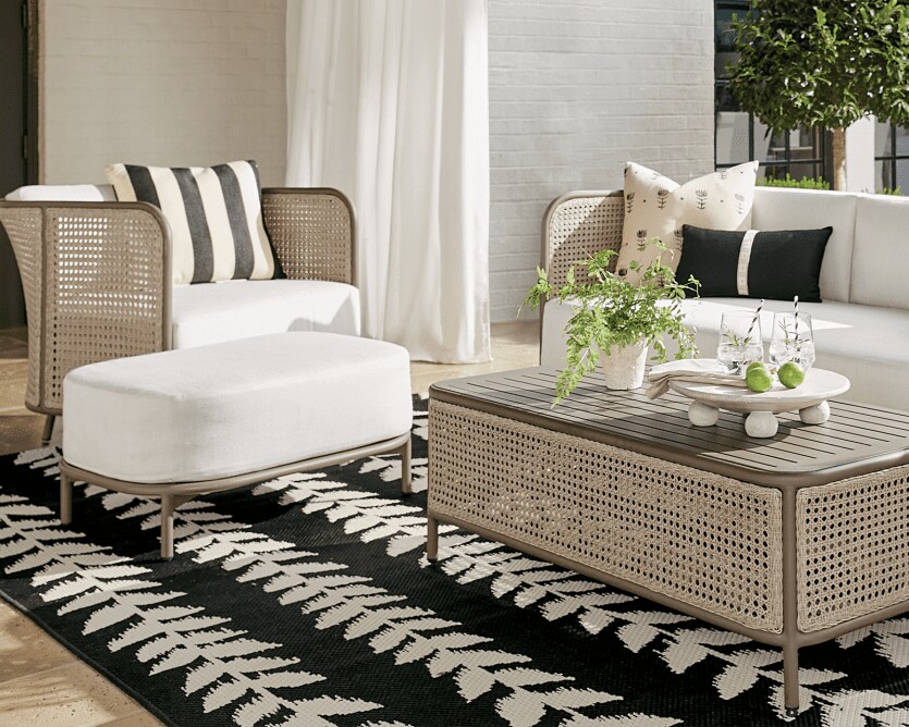 Outdoor Furniture 15 Ways to Arrange Your Porch