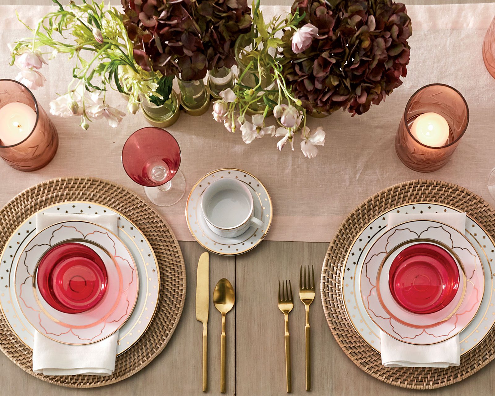 Pink table linens and pink 