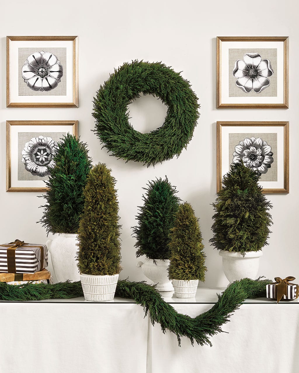 Dress Up Your Topiary for the Holidays How to Decorate