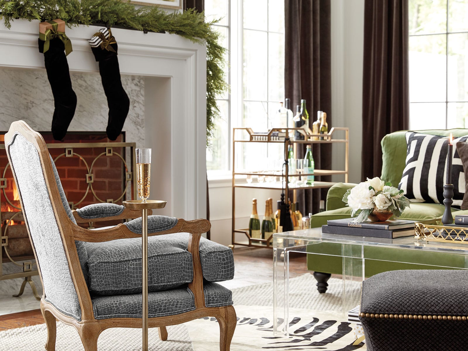 Holiday Color Trend: Black, White, and Green - How to Decorate