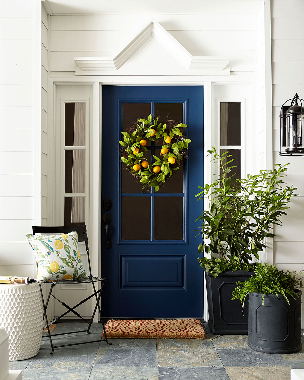 Easy Spring Front Porch Makeover Ideas HOW TO LAYER FRONT DOOR