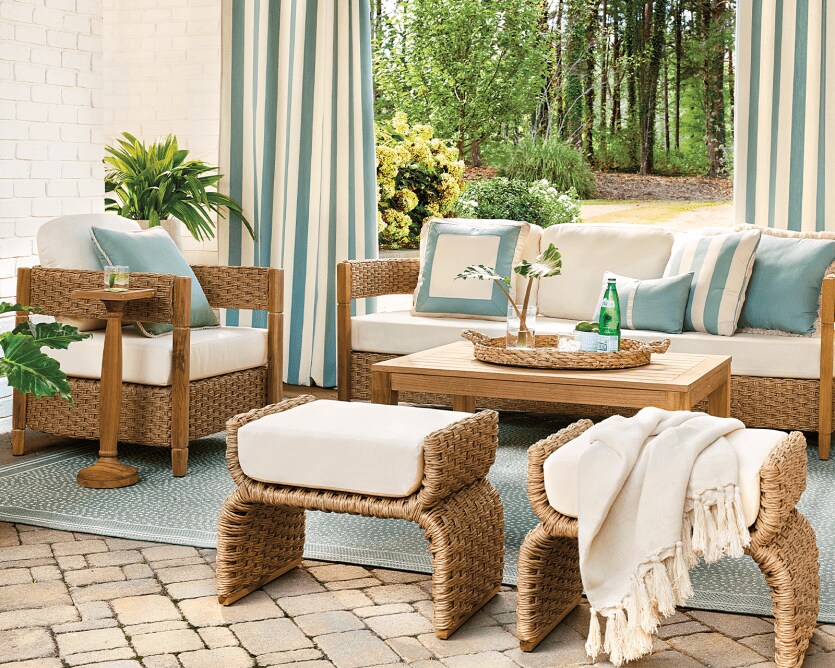 A Guide to Coordinating Outdoor Rugs & Fabrics How to Decorate