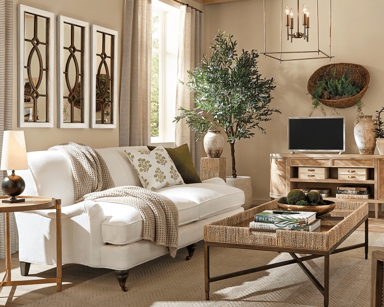 10 Ways to Fill Space Over Your Sofa