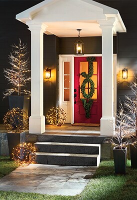 Outdoor Holiday Decor